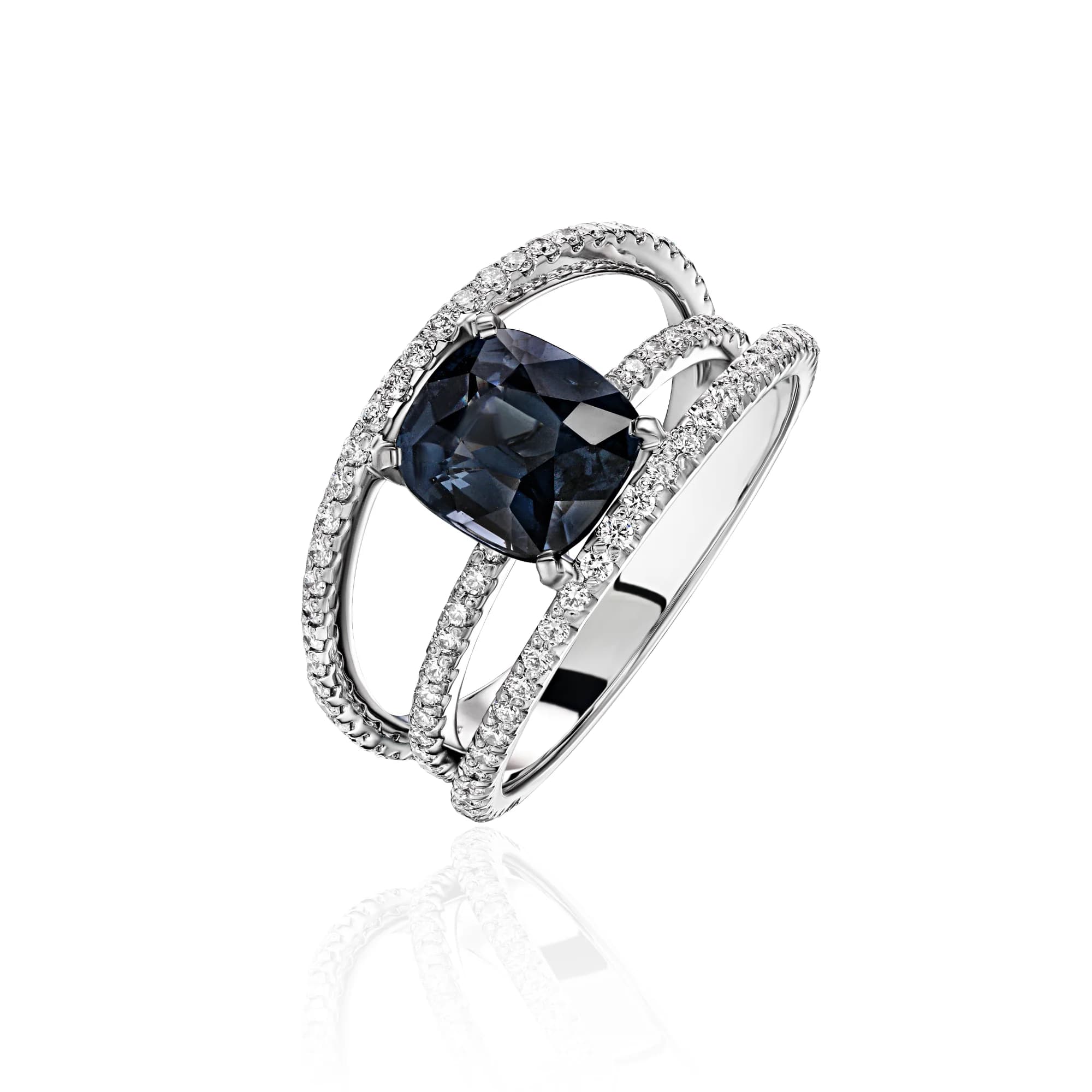 2.90 ct Spinel Ring, 18k white gold