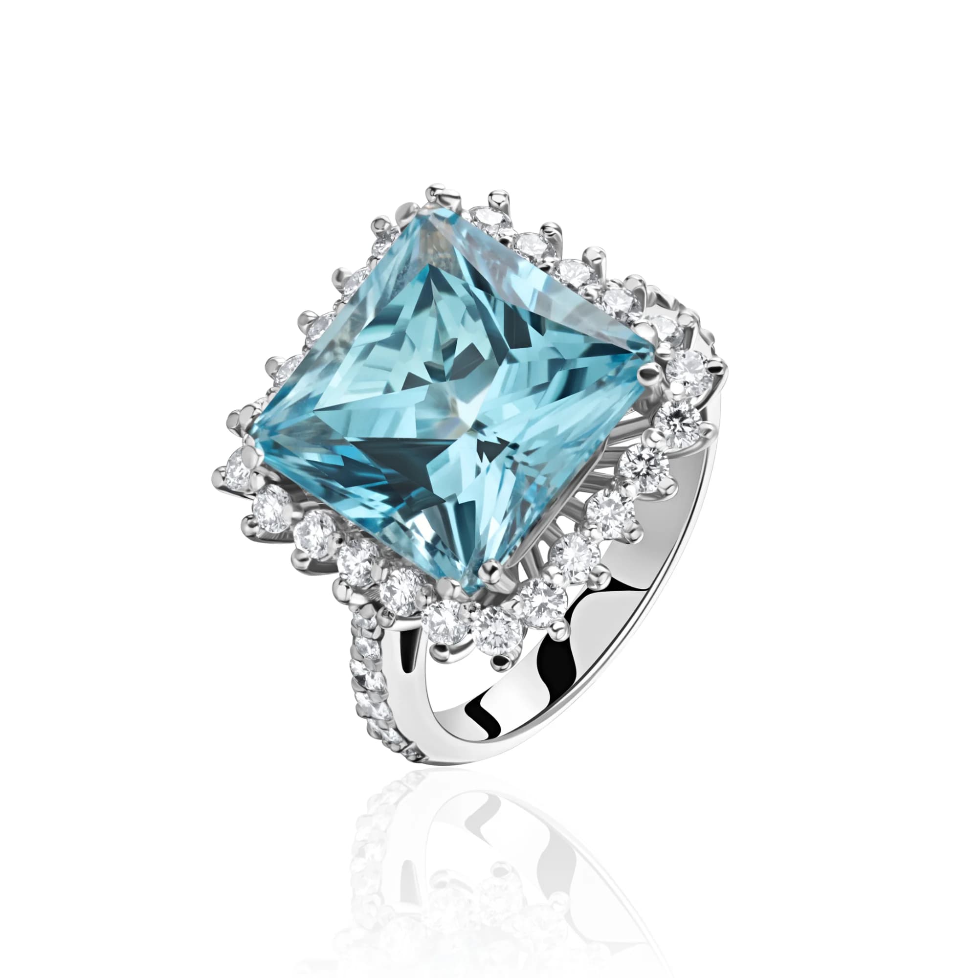 10.50 ct Aquamarine Ring, 18k white gold