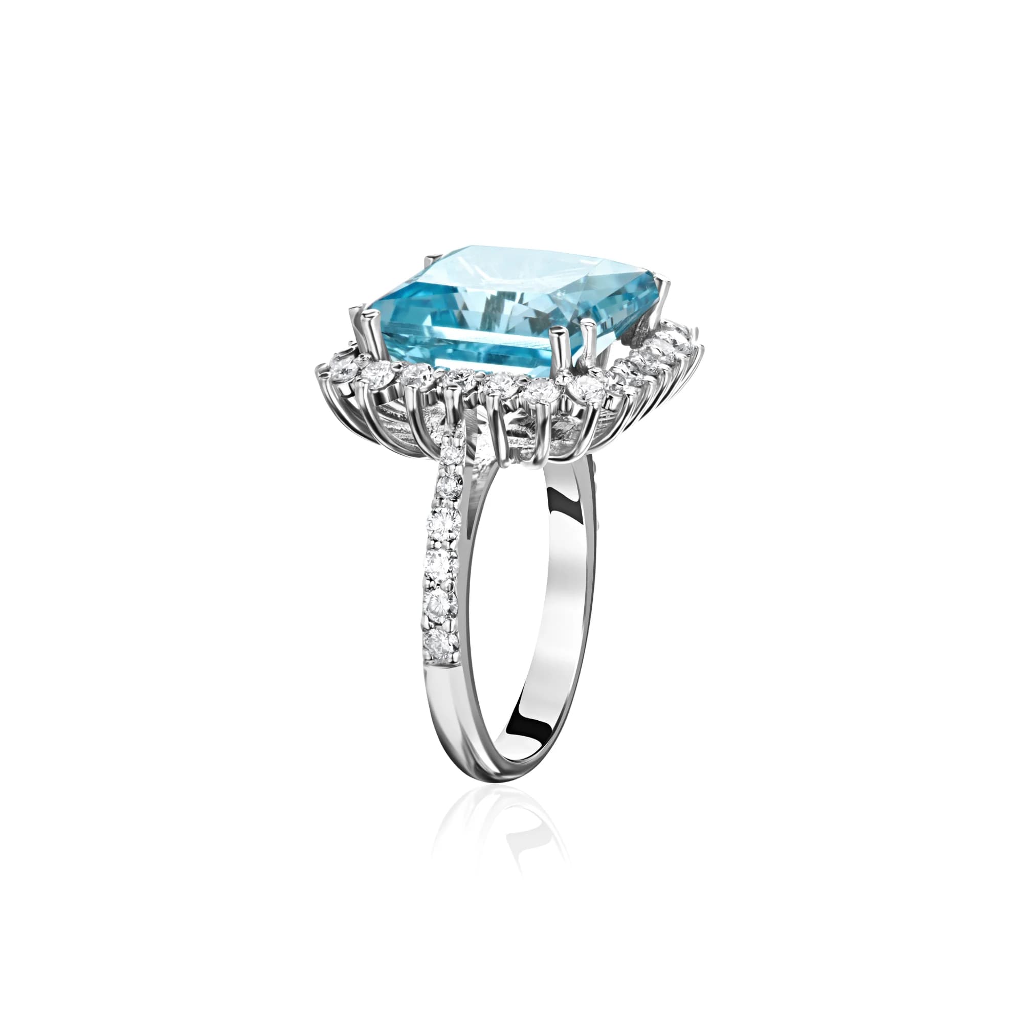 10.50 ct Aquamarine Ring, 18k white gold