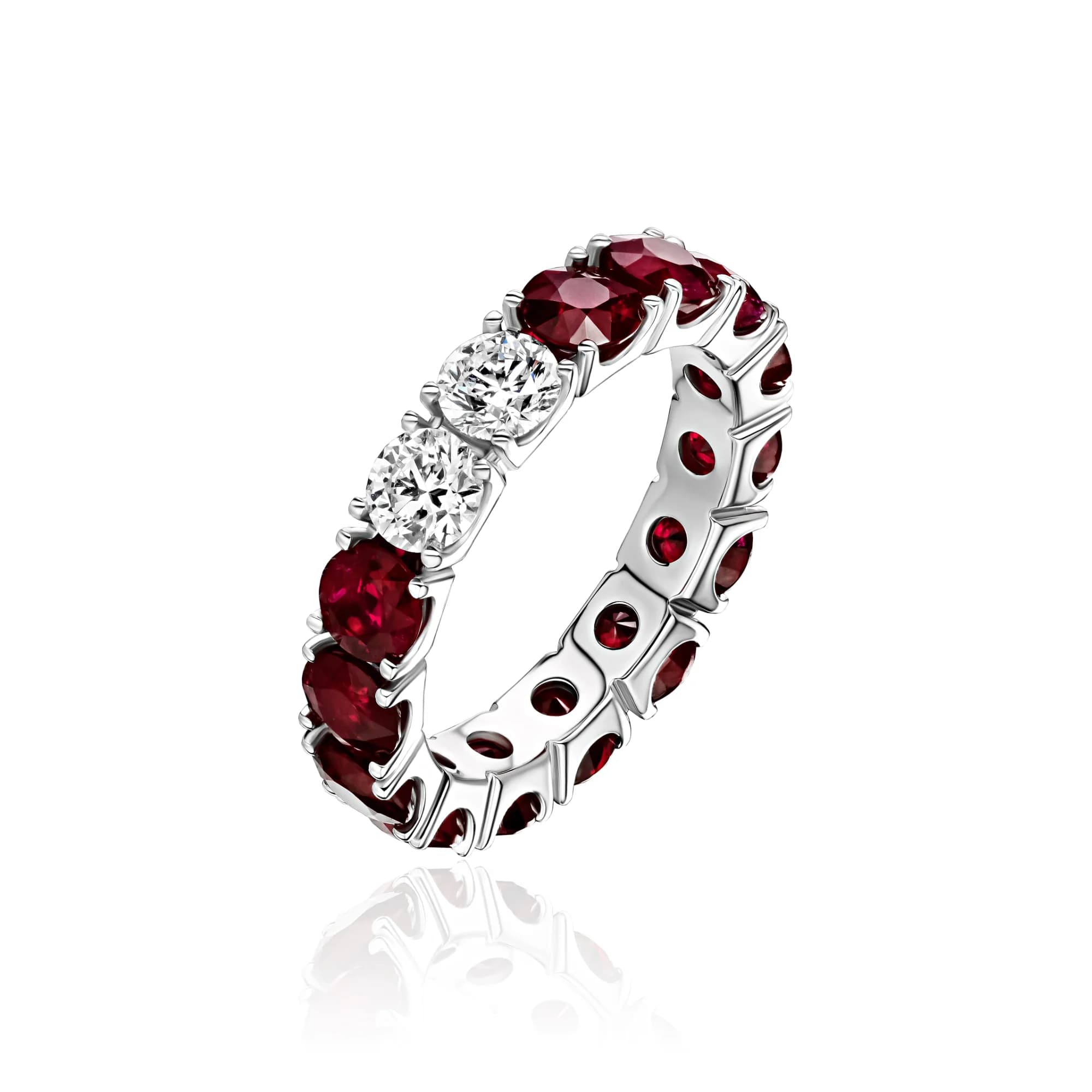 5.42 ct Ruby & 0.62 ct Diamond Ring, 18k white gold